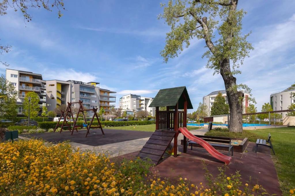 Apartament Admiral Pearl Siófok Zewnętrze zdjęcie